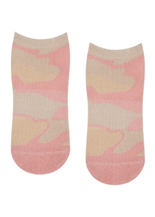  Move Active Classic Lo Rise Grip Socks - Pink Camo