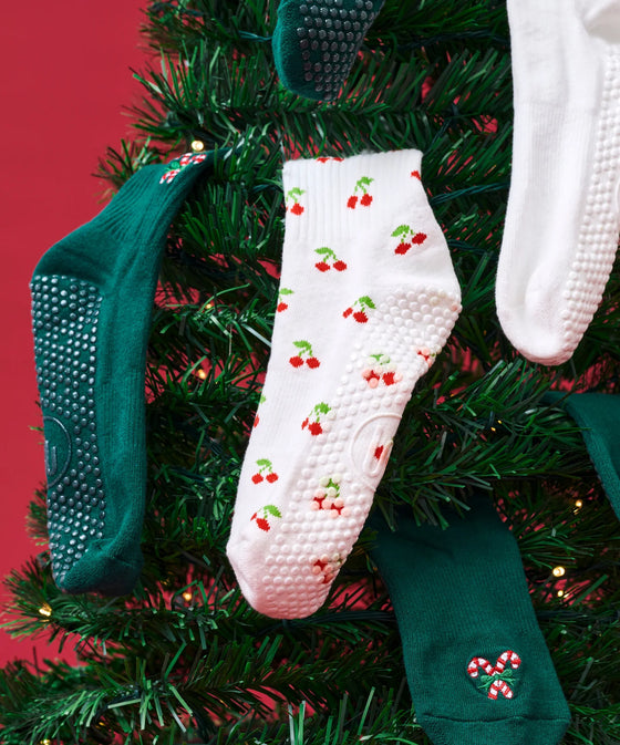MoveActive Classic Crew Grip Socks - Cherry Pop