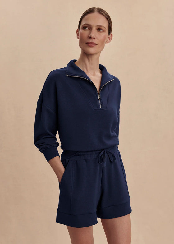 Varley Atrium High Rise Short 4.5"- Navy