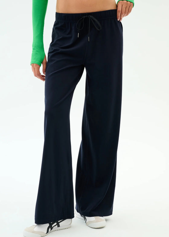 Splits59 Brynn Airweight Pant - Indigo