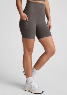  Beyond Yoga Spacedye Keep Pace 5" Short - True Gray Heather