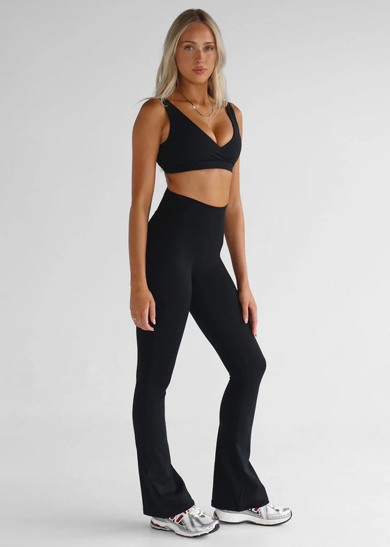 Leelo Sculpt Flare Leggings - Black
