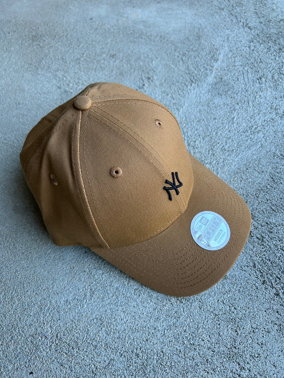 New Era 940CS Wheat/Black NY Mini