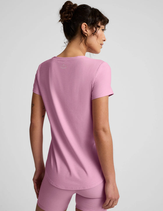 Beyond Yoga Featherweight On The Down low Tee - Pink Haze Heather