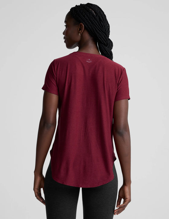 Beyond Yoga Featherweight On The Down low Tee - Ruby Rush Heather