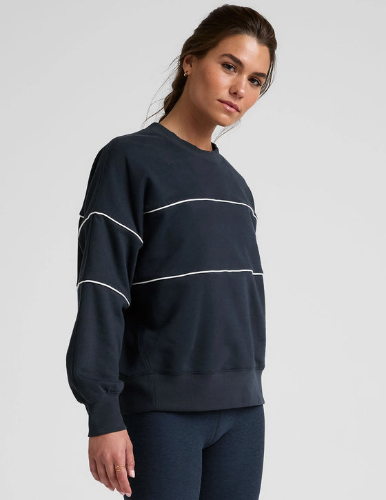 Beyond Yoga Luxefleece Piper Oversized Sweatshirt - Nocturnal Navy