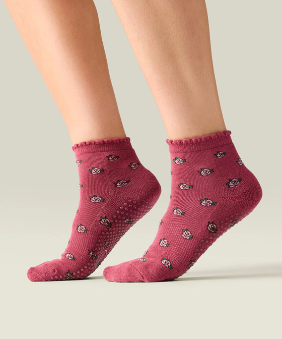 MoveActive Quarter Crew Grip Sock - Wild Rose Quarter Red