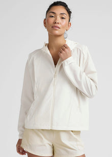  Beyond Yoga Cross Country Packable Jacket - Dove
