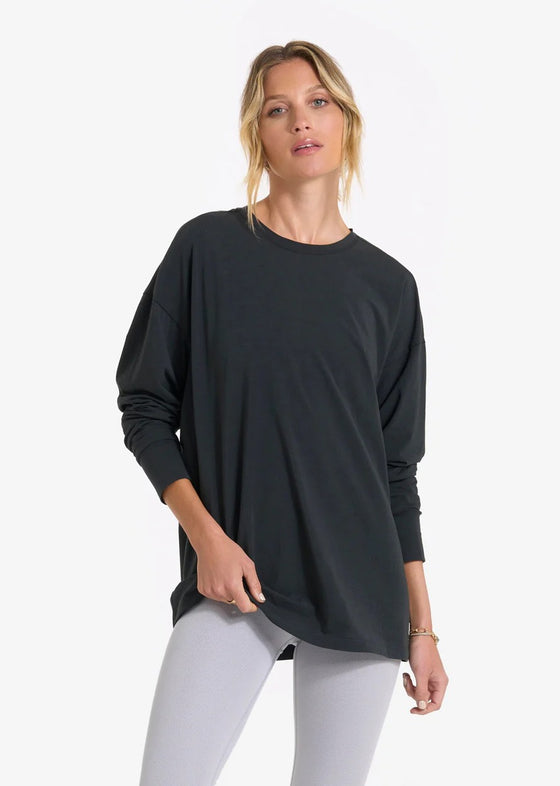Vuori Long-Sleeve Feather Tee - Washed Black