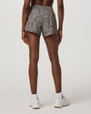 Vuori Clementine 4" Short 2.0 - Smokey Taupe