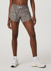 Vuori Clementine 4" Short 2.0 - Smokey Taupe