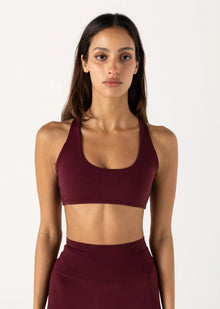  Vang Athletica Form Cross Crop - Burgundy