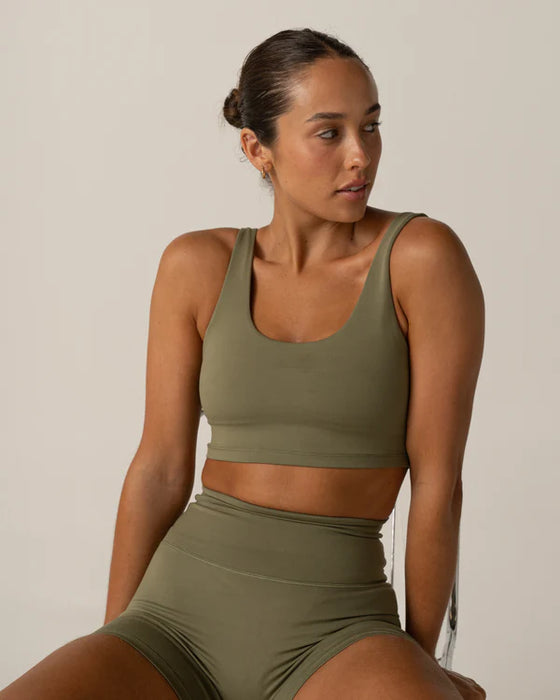 Vang Athletica Form Crop - Sage Green