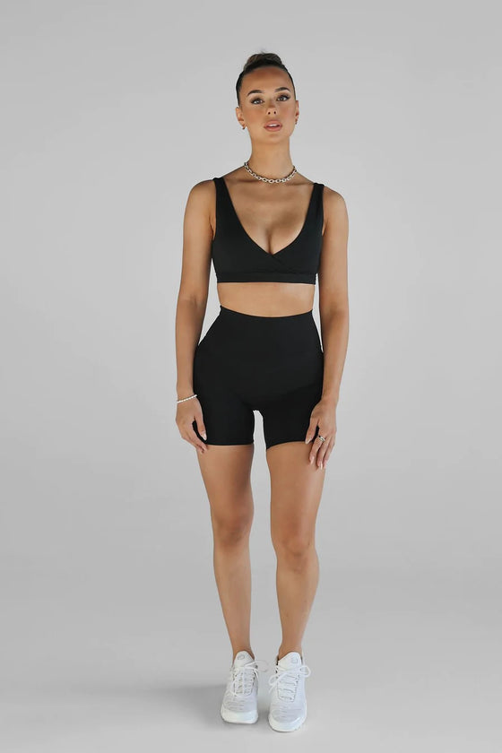 Leelo Sculpt Crop - Black